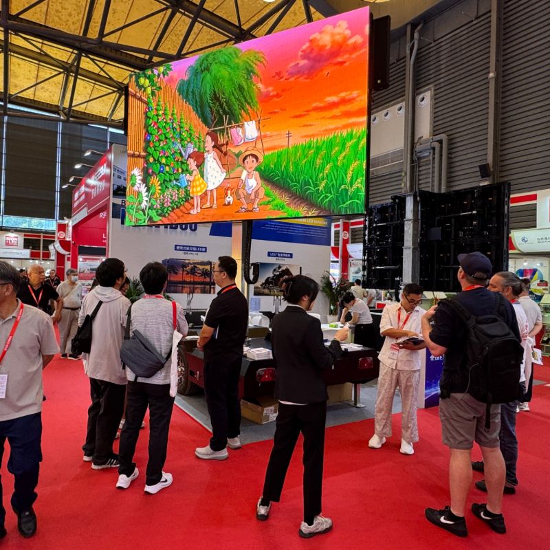 JCT Mobile LED Traile (1)