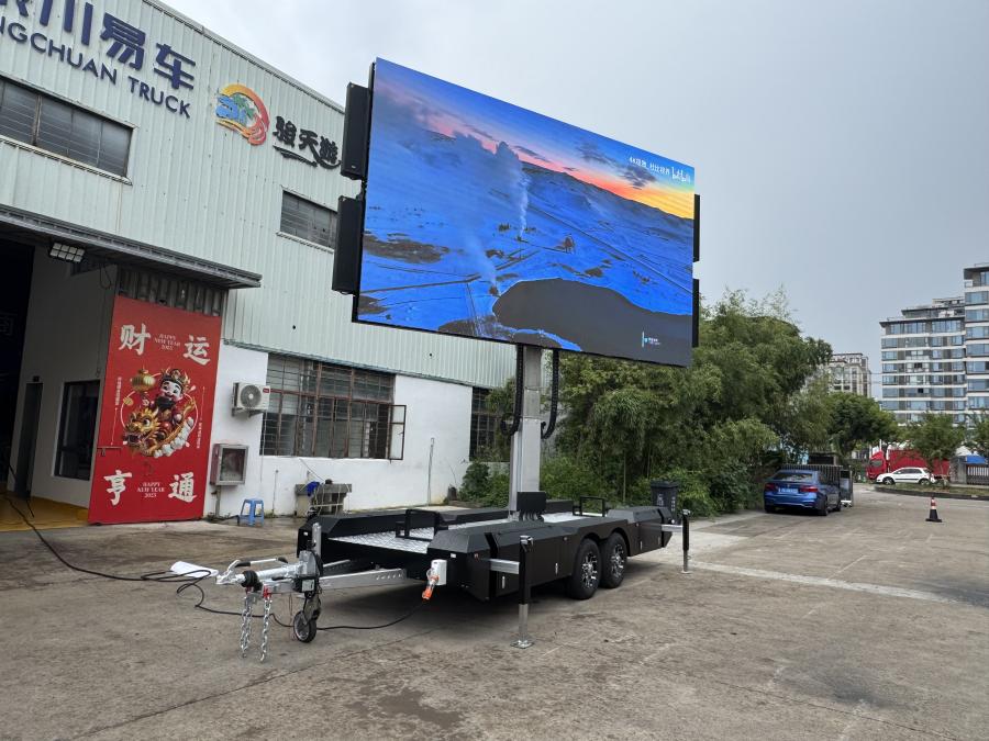 LED billboard trailers -1
