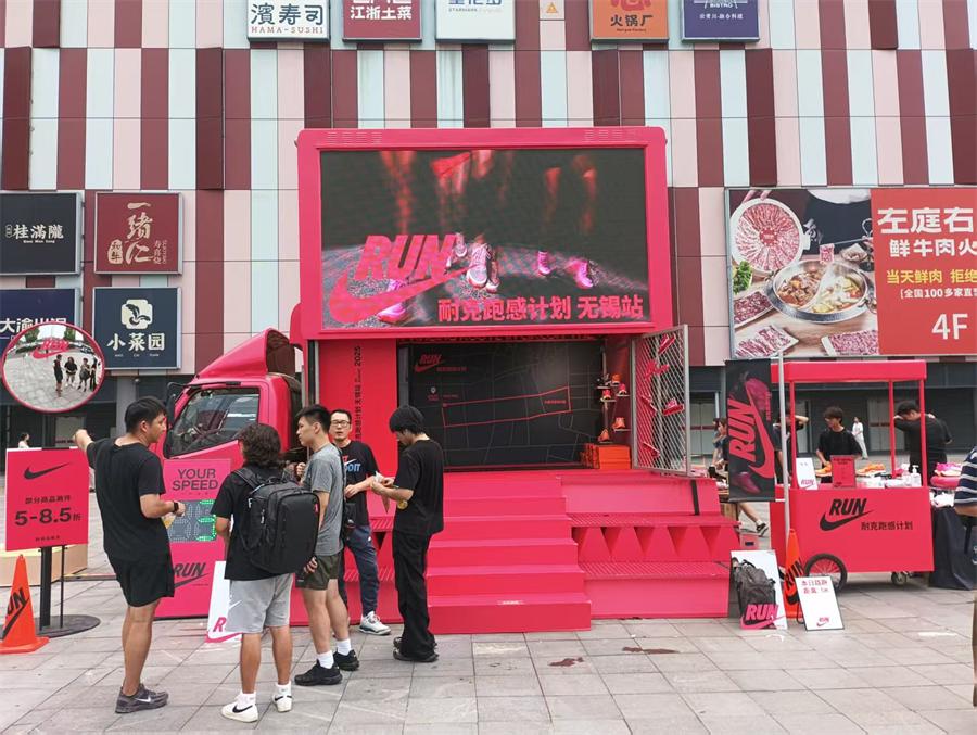 LED roadshow stage truck-1