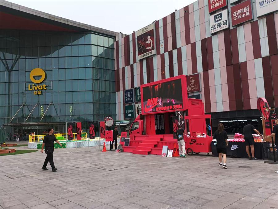 LED roadshow stage truck-3